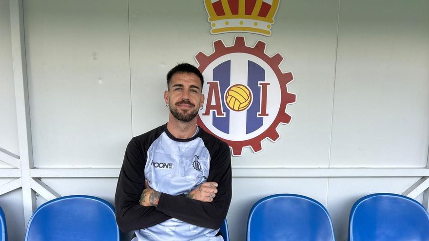 Entrevista con uno de los fichajes veraniegos del Avilés: «Las claves de este equipo tienen que ser el hambre y la humildad»