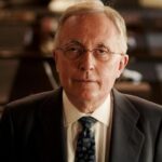 Adolfo Menéndez Menéndez, jurista, ingresará en la Real Academia Asturiana de Jurisprudencia: «Hay una embestida general contra el imperio de la ley»