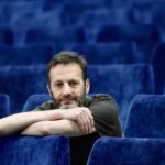 Daniel Castro, director de la película «El profesor»: «Oviedo es una ciudad muy clásica y elegante que me encantó para rodar»
