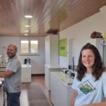 La difícil decisión de Laura e Iván: de vivir en Hamburgo a regentar una imprenta en una aldea de Tineo