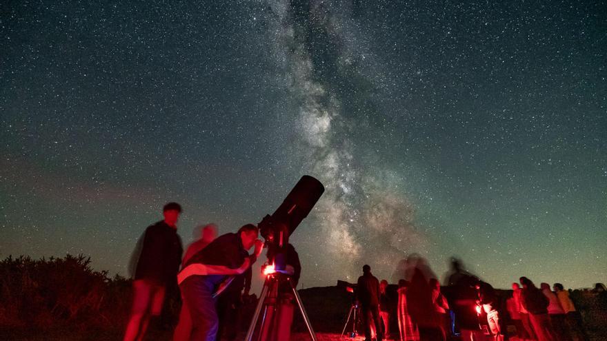 Ponencias, talleres y observaciones para todos los públicos: todo lo que ofrece el Encuentro de turismo de estrellas de Allande