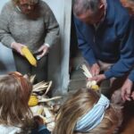 Láneo recreó una noche de esfoyón y amagüesto en su centro social con la participación de un centenar de personas