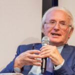 Santos González, catedrático emérito de Álgebra y experto en ciberseguridad: «La ciberdefensa es el futuro; el reto en Asturias no es hacer tanques, sino hacerlos inteligentes»