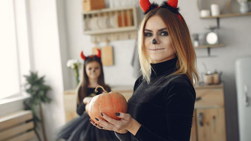 Olvídate de gastar de más: descubre cinco disfraces de Halloween baratos que te llegarán a casa mañana