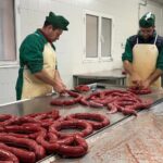 Embutidos La Venta, tradición en el corazón de Salas: más de 70 años elaborando morcilla y chorizo de forma artesanal