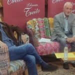 Un viaje literario que va del pequeño universo de la niñez al descubrimiento del mundo entero es la propuesta Xosé María Rodríguez en “Carreiros de la vida”