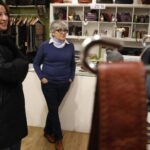 El «Tinder» del relevo en el pequeño comercio de Asturias ya conecta empresarios: «Cuando te jubilas, la gran pena es pensar que tu proyecto muere»