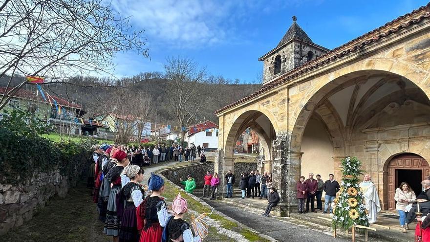 Dos días de fiesta en Inguanzo (Cabrales) por San Antón