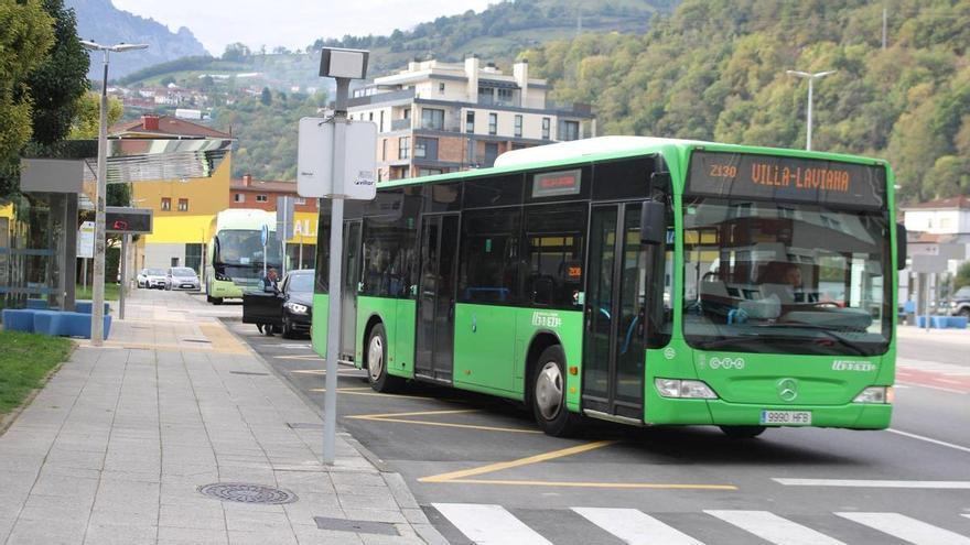 El valle del Nalón tendrá dos servicios más en la línea de autobús a Gijón