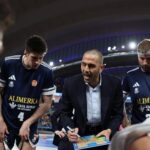 Javi Rodríguez firma tres años más como entrenador del Alimerka Oviedo Baloncesto