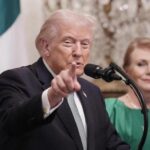 Estados Unidos autoriza temporalmente la venta de petróleo iraní varado en el mar