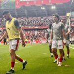 EN DIRECTO: El balón echa a rodar en El Molinón con Larcamón en el palco presidencial