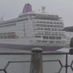 El crucero del brote de norovirus llega a A Coruña y Sanidad Exterior lo inspecciona para determinar si los pasajeros pueden desembarcar