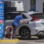 La rebaja de los combustibles empieza a retirarse pese a que no baja la inflación