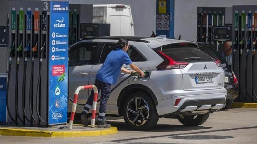 La rebaja de los combustibles empieza a retirarse pese a que no baja la inflación