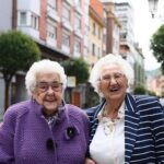 ¿Por qué vive más la gente del norte de España?: Asturias forma parte del «corredor de la longevidad», donde se triplica en centenarios al Sur