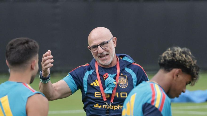 De la Fuente reivindica a su ‘9’: «Oyarzabal es un grande de los grandes»