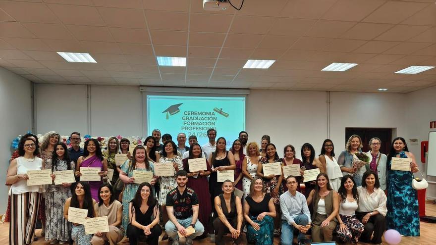 El IES La Ería celebra la graduación de su primera promoción de Formación Profesional Dual