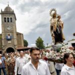 La Virgen del Carmen frena la tormenta en Luanco
