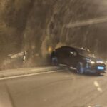 Alerta en Gijón: un accidente entre dos coches en un túnel de la Minera moviliza a la Guardia Civil