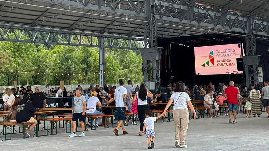 Los Talleres del Conde renacen en Langreo como «fábrica cultural» tras cuatro décadas: «No pensé que lo fuese a ver abierto»