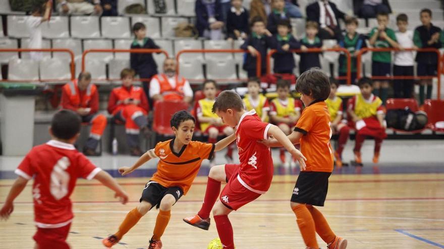 Gijón teje alianzas para impulsar  un programa de inclusión social a través de espacios deportivos en los barrios