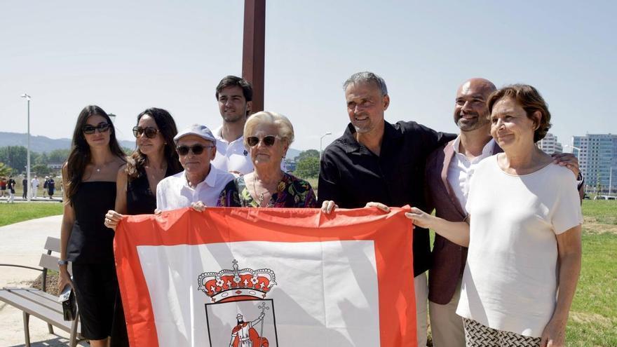 Las palabras del hijo de Luis Enrique tras el homenaje a su padre en Gijón: «Conociendo el amor que tiene por su tierra este reconocimiento le hace mucha ilusión»
